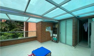 Apartamento con terraza, Envig Cumbres 135m2. 💰900 Mill