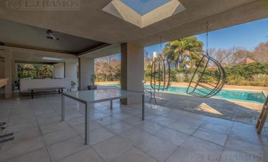 Casa en San Jorge Village CC