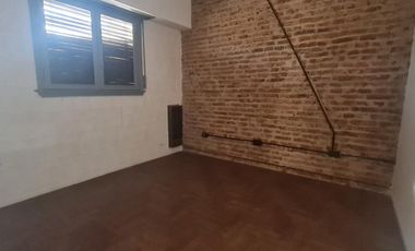 VENTA EN BLOQUE CASA MAS LOCALES EN QUILMES
