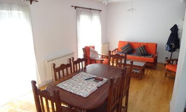 Casa con local, oficinas y terreno venta centro Neuquén