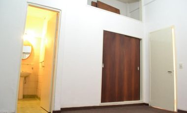 Riobamba 100. Local comercial y PH en venta. Lanús Oeste