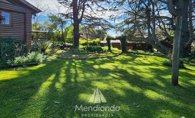 Casa 3 amb con Pileta y Quincho (840 m2 de lote) en Bruno e/ Olga y Ofelia - Sierra de los Padres