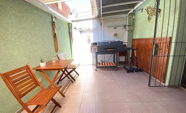 Departamento en  venta de 3 ambientes con cochera
