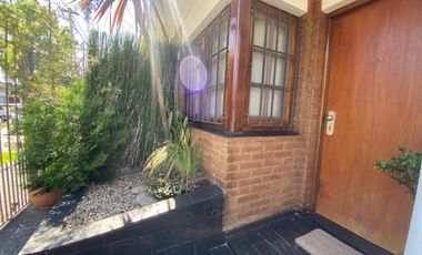 Departamento en  venta de 3 ambientes con cochera
