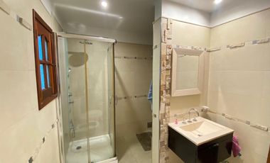 Departamento en  venta de 3 ambientes con cochera