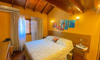 Departamento en  venta de 3 ambientes con cochera