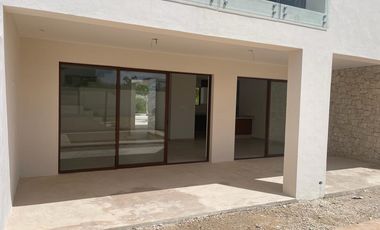 Venta de 3 residencias 2 niveles 3 y 4 habitaciones al Norte de Mérida Yucatán
