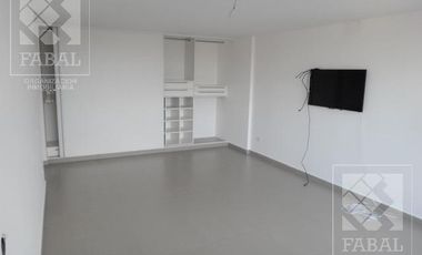 Departamento venta Centro Neuquén, 1 dormitorio, 2 baños, parrilla, terraza y cochera