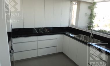 Departamento venta Centro Neuquén, 1 dormitorio, 2 baños, parrilla, terraza y cochera