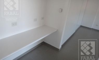 Departamento venta Centro Neuquén, 1 dormitorio, 2 baños, parrilla, terraza y cochera