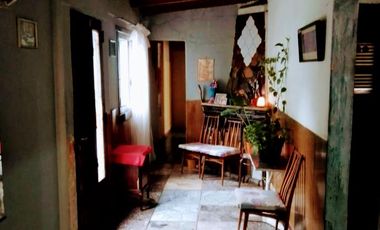 Casa en venta - 3 Dormitorios 1 Baño - 900Mts2 - Lisandro Olmos, La Plata
