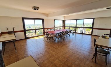 Departamento 4 ambientes con cochera  - Quilmes Centro