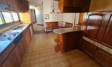 Departamento 4 ambientes con cochera  - Quilmes Centro