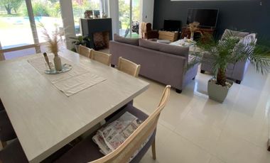 Casa en alquiler, 4 ambientes- Brickland Barrio Canning