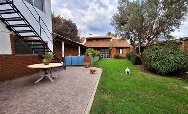 Casa en venta en Berisso. Consultorios. Oficinas