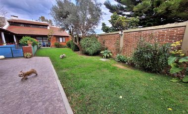 Casa en venta en Berisso. Consultorios. Oficinas
