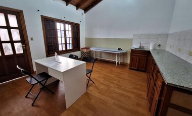 Casa en venta en Berisso. Consultorios. Oficinas