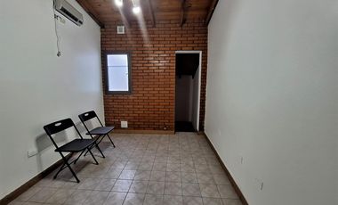 Casa en venta en Berisso. Consultorios. Oficinas