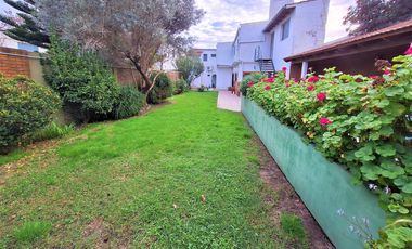 Casa en venta en Berisso. Consultorios. Oficinas