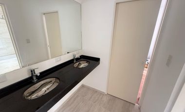 Casa en  venta de 4 dormitorios en Barrio privado