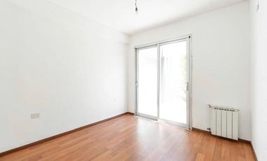 Casa en  venta de 4 dormitorios en Barrio privado