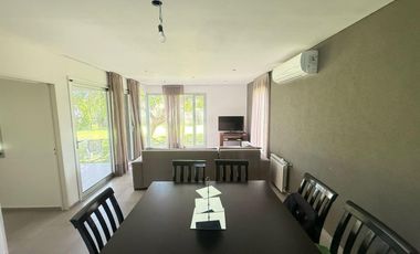 Casa en  venta de 4 dormitorios en Barrio privado