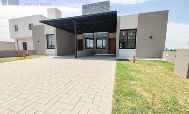 DUPLEX EN ALQUILER B° DOCTA