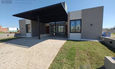DUPLEX EN ALQUILER B° DOCTA