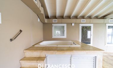 Departamento en venta FRENTE AL MAR en Mar de las Pampas - Full amenities