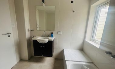 Casa/Duplex de 100m2 en terreno de 315m2 -