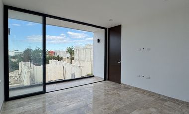 En venta Townhouse de 2 habitaciones en zona de Cholul.