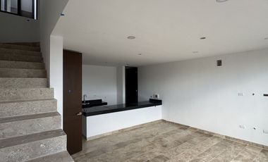 En venta Townhouse de 2 habitaciones en zona de Cholul.