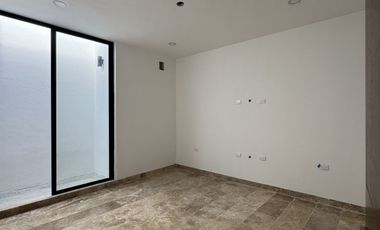 En venta Townhouse de 2 habitaciones en zona de Cholul.