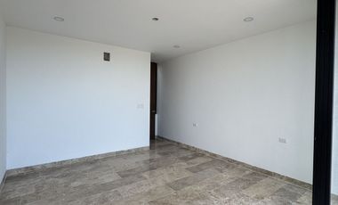 En venta Townhouse de 2 habitaciones en zona de Cholul.