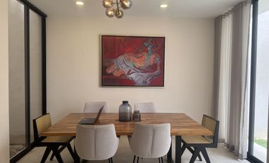 Casa residencial en venta de 2 habitaciones en la zona de Temozón norte.