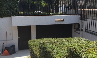 Casa en venta para remodelar, Lomas de Reforma