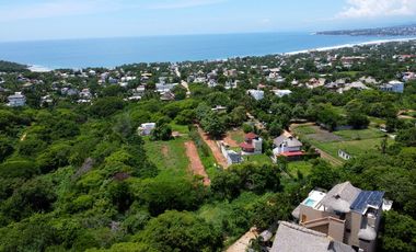Impresionante vista al mar arriba de la Punta Zicatela