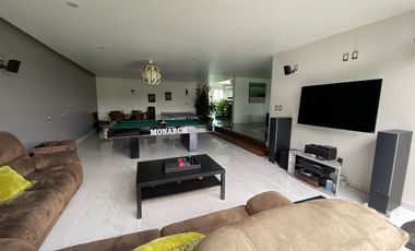 Residencia en venta en calle cerrada en Tecamachalco