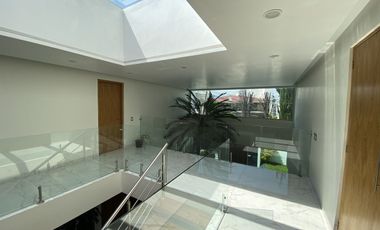 Residencia en venta en calle cerrada en Tecamachalco
