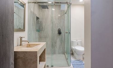 Residencia en venta en calle cerrada en Tecamachalco