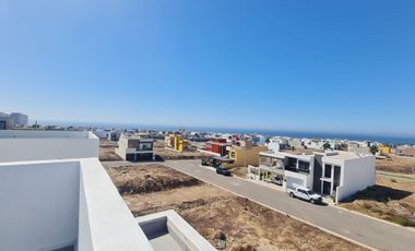 HERMOSA CASA EN RENTA, DENTRO DEL LUJOSO RESIDENCIAL PUNTAZUL