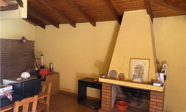 VENDO MANZANA CON - CASA QUINTA- QUINCHO-PILETA-TERRENOS-POSADAS MNES