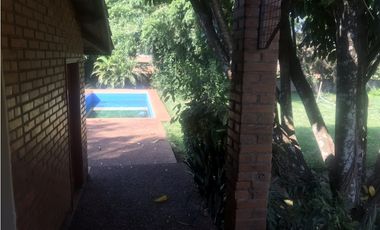 VENDO MANZANA CON - CASA QUINTA- QUINCHO-PILETA-TERRENOS-POSADAS MNES