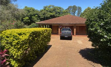 VENDO MANZANA CON - CASA QUINTA- QUINCHO-PILETA-TERRENOS-POSADAS MNES