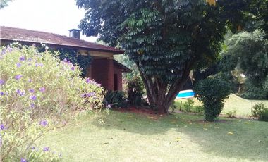 VENDO MANZANA CON - CASA QUINTA- QUINCHO-PILETA-TERRENOS-POSADAS MNES