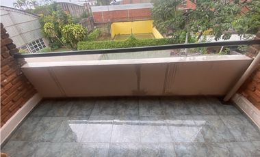 VENDO AMPLIO DTO 2 DORM CON GARAGE, POS MNES
