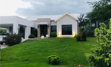 VENTA CASA LOMAS DEL REY MAYU SUMAJ CORDOBA GAS NATURAL CARLOS PAZ