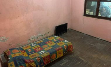 Departamento Tipo Casa en venta en Remedios de Escalada Este
