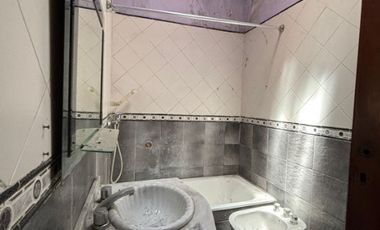 Departamento Tipo Casa en venta en Remedios de Escalada Este