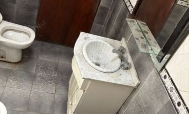 Departamento Tipo Casa en venta en Remedios de Escalada Este